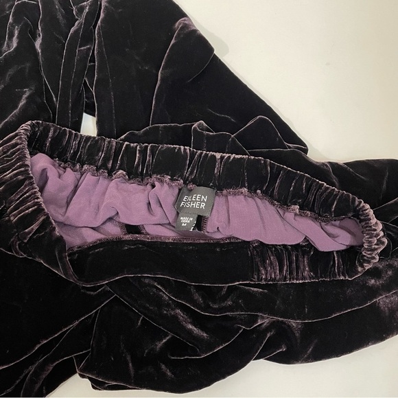 Eileen Fisher Straight Leg Velvet Stretch Pants Size M - Picture 3 of 4